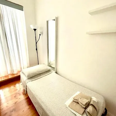Domus Montebello * Roma