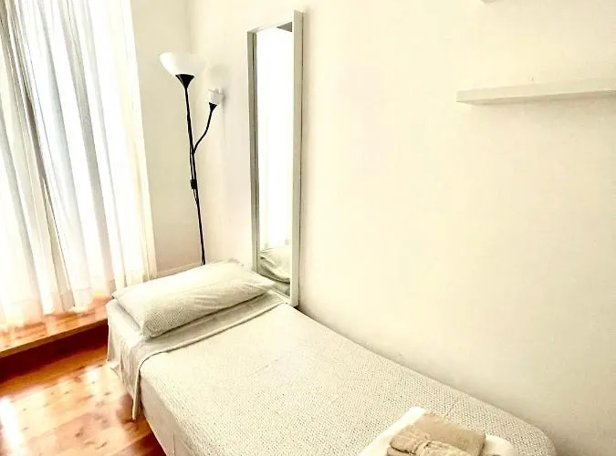 Domus Montebello * Roma